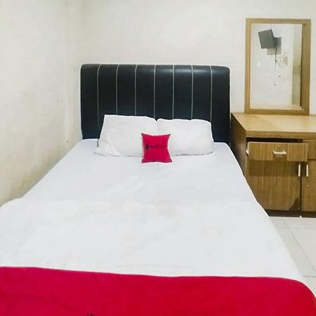 Hotel Reddoorz At Jalan Diponegoro Bandar Lampung Extérieur photo