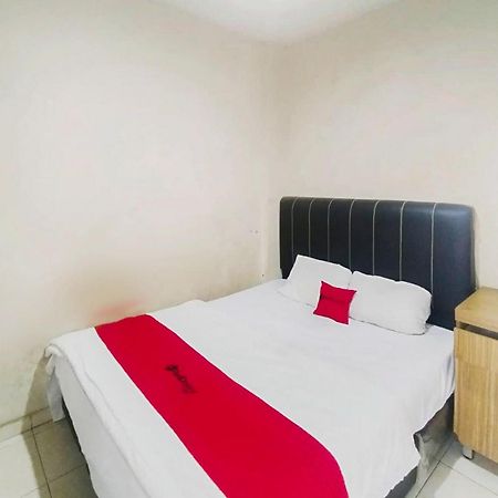 Hotel Reddoorz At Jalan Diponegoro Bandar Lampung Extérieur photo